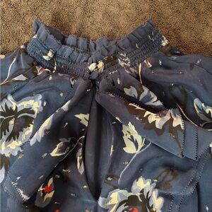 WHBM  Navy Sheer Sleeve Floral Blouse Size 2